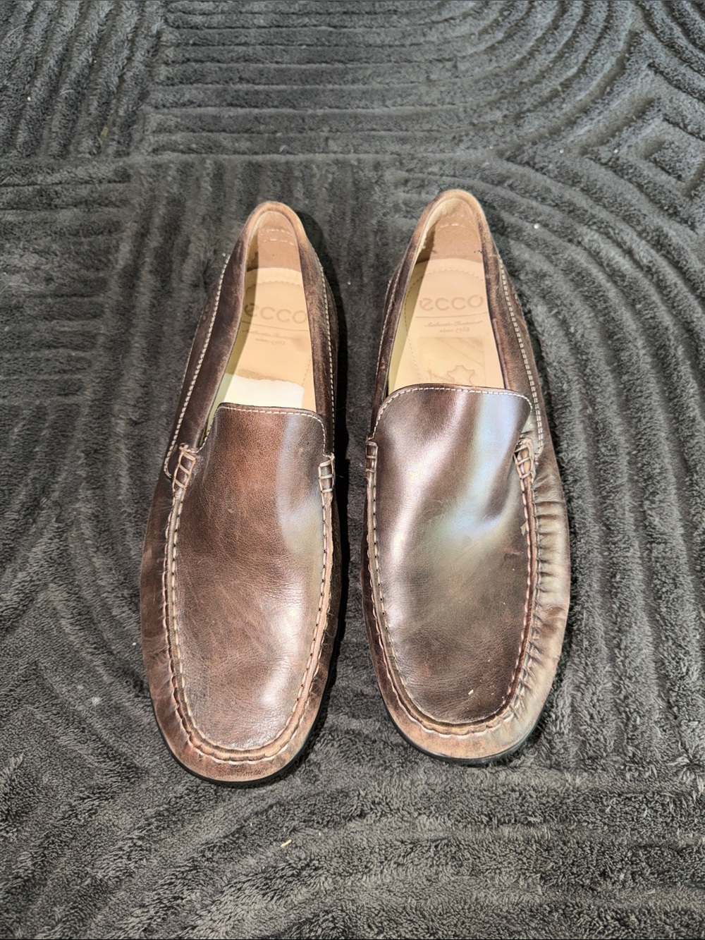 Ecco Men’s Dark Brown Leather Slip-On Loafers